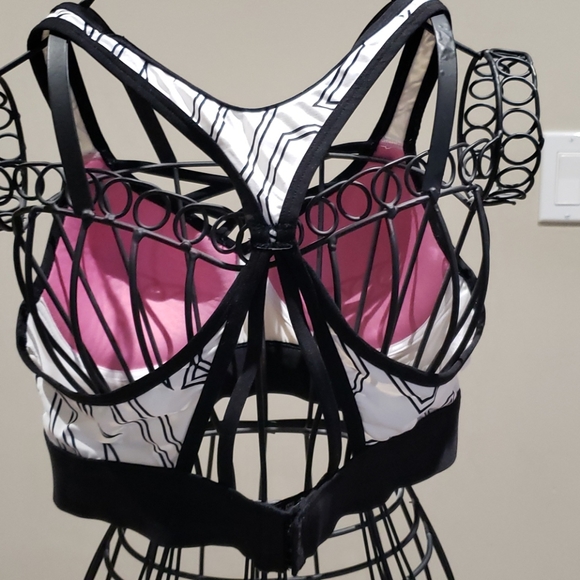 Bra - Picture 4 of 7